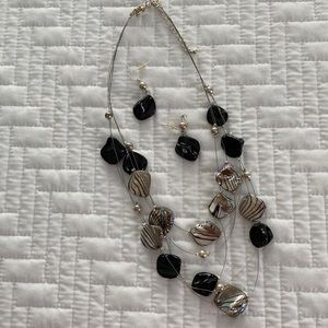 Necklace and earrings set